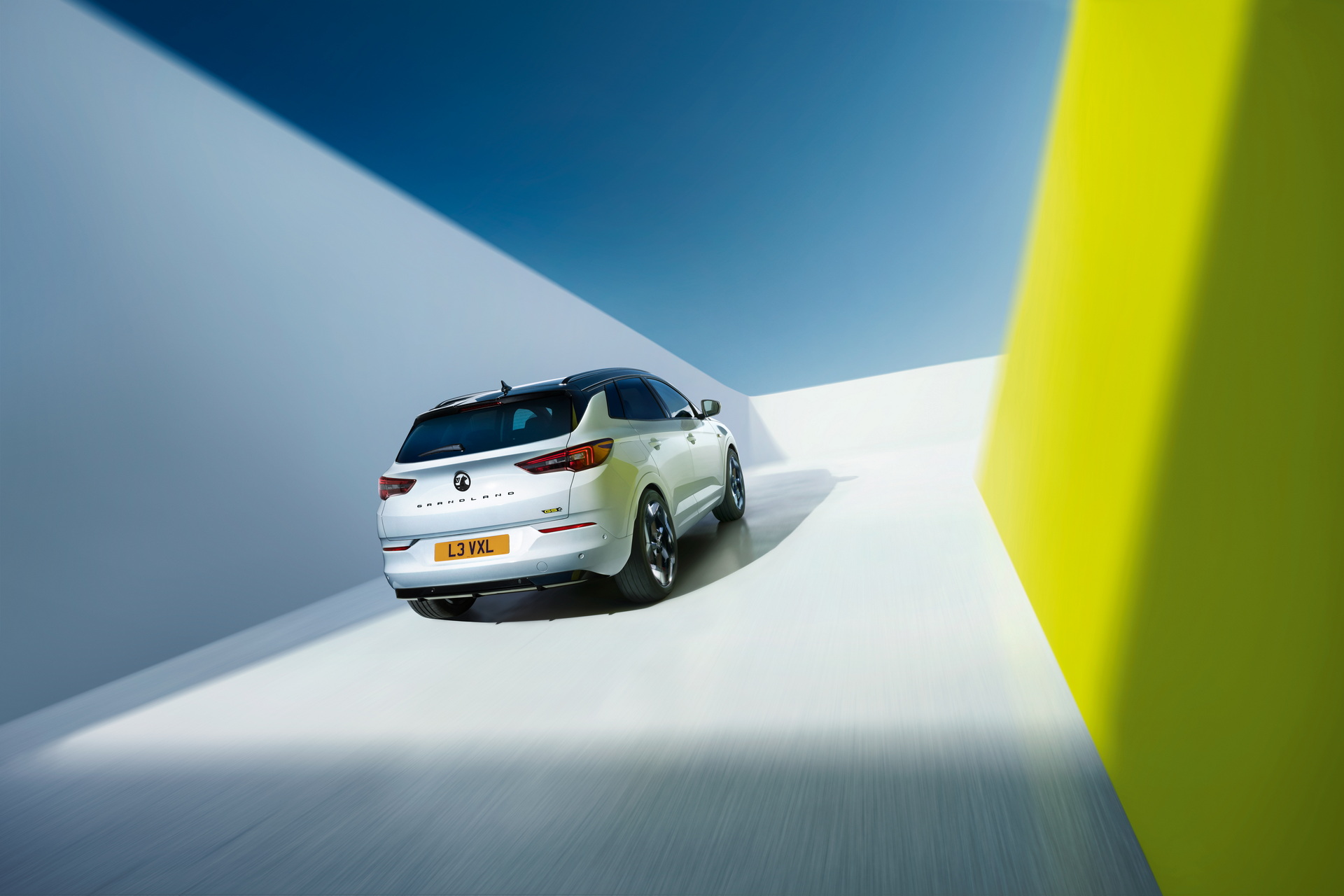 Opel/Vauxhall Grandland GSe Is A 296 HP PHEV SUV With Sports Suspension And 19-Inch Wheels