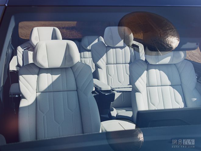 Zeekr’s 009 Electric Minivan Is All About Luxury And Comfort