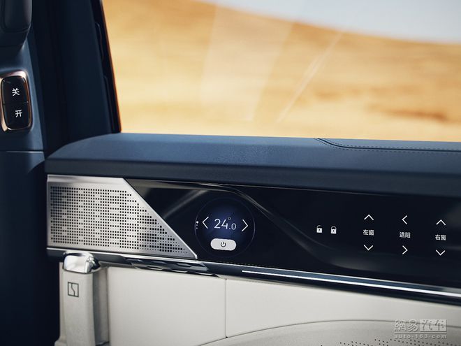 Zeekr’s 009 Electric Minivan Is All About Luxury And Comfort