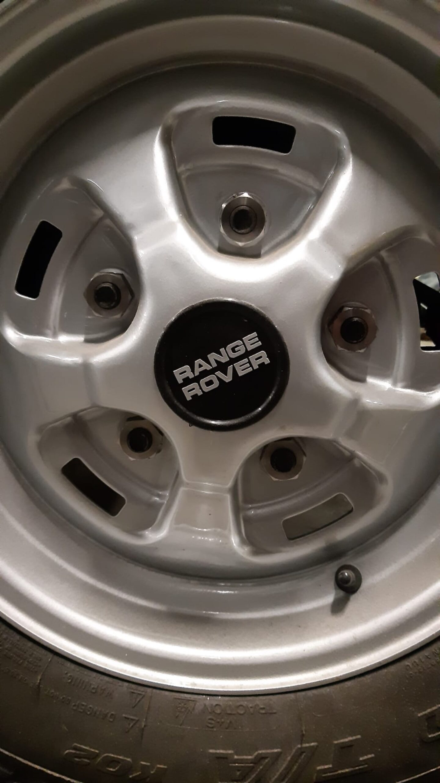 LS3-Powered Range Rover Classic Restomod By Legacy Overland Is A Thing Of Beauty