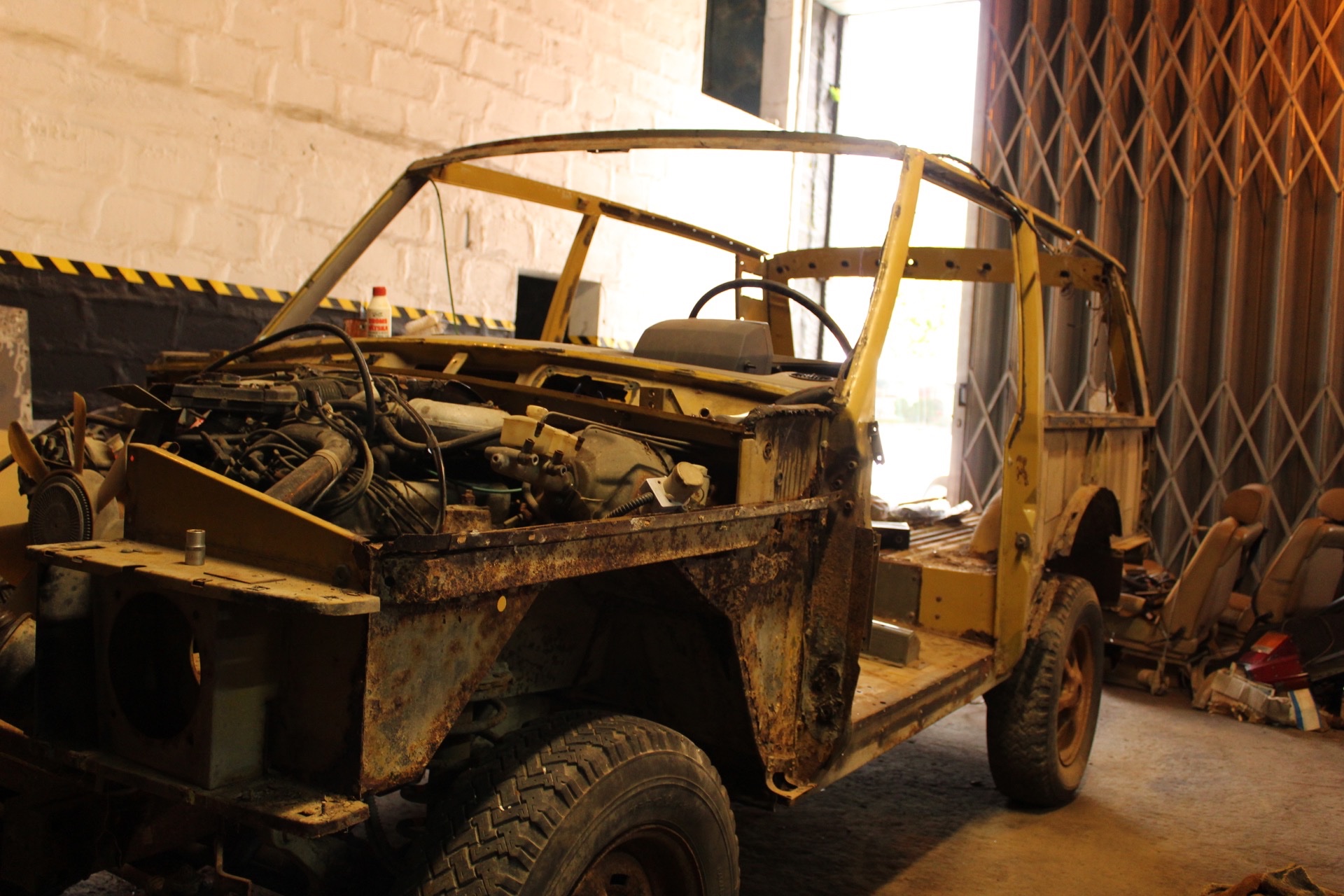 LS3-Powered Range Rover Classic Restomod By Legacy Overland Is A Thing Of Beauty