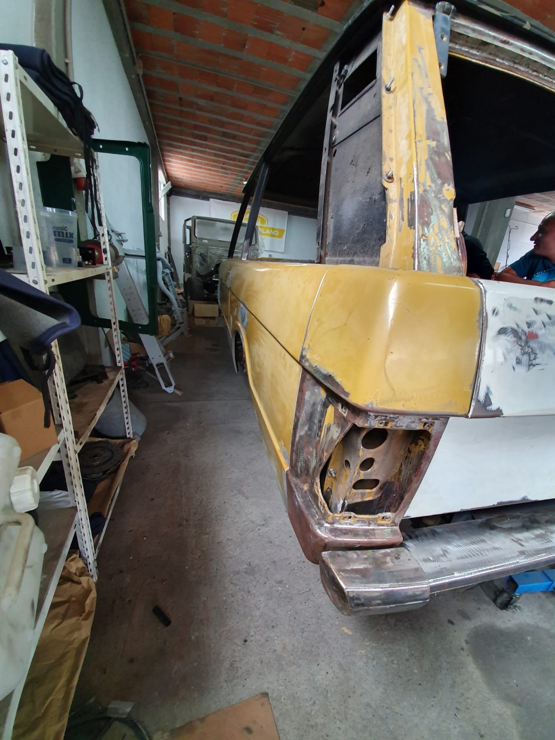 LS3-Powered Range Rover Classic Restomod By Legacy Overland Is A Thing Of Beauty