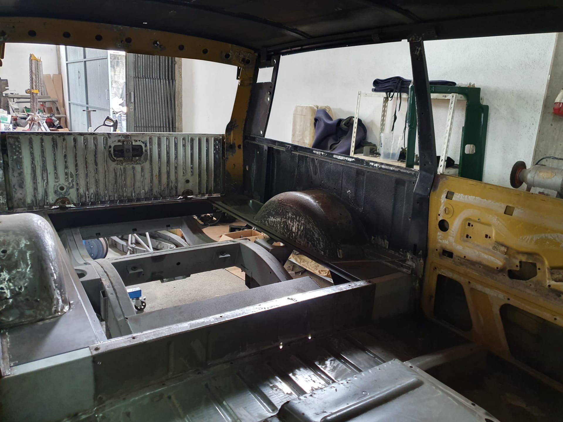 LS3-Powered Range Rover Classic Restomod By Legacy Overland Is A Thing Of Beauty