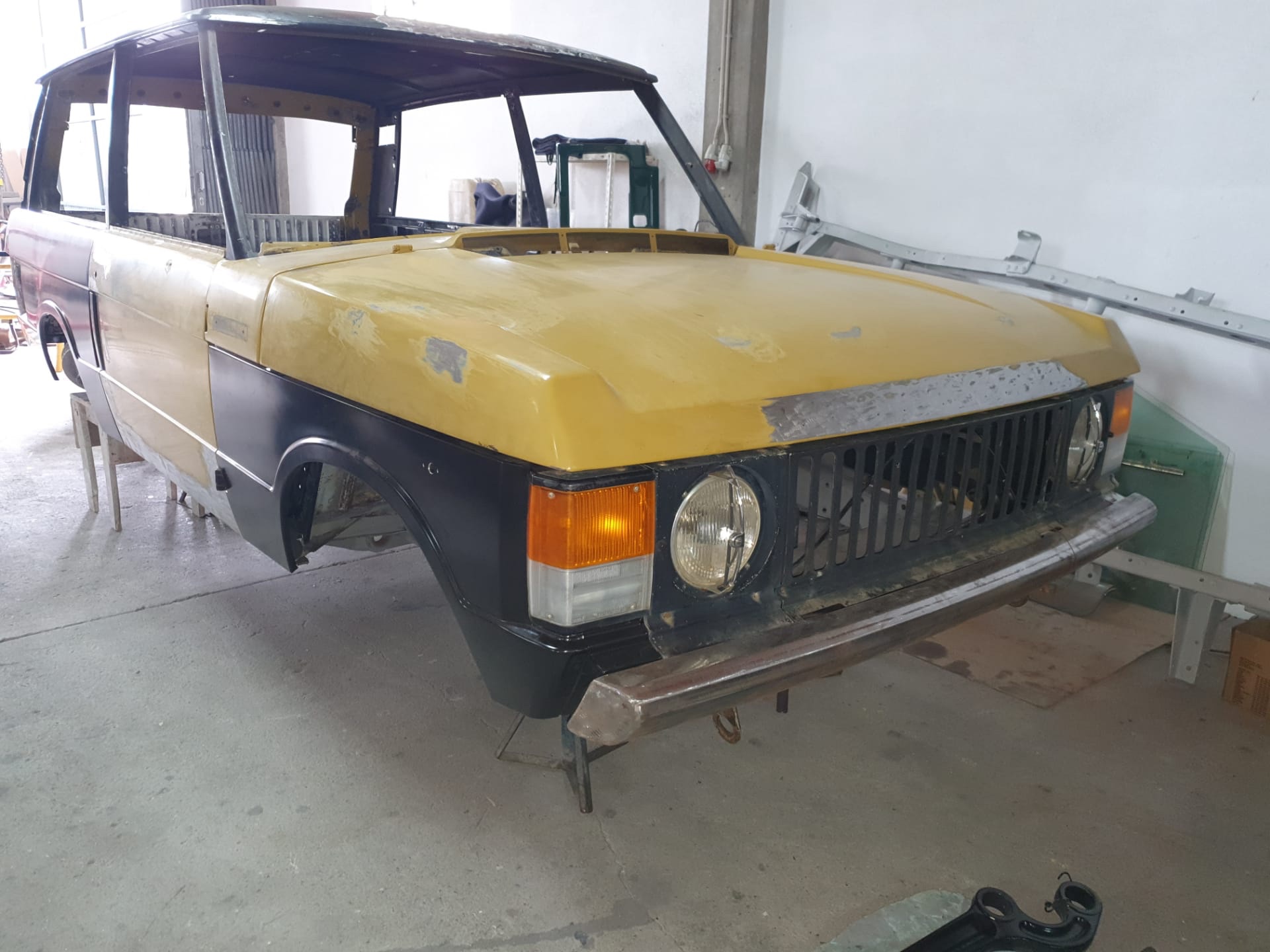 LS3-Powered Range Rover Classic Restomod By Legacy Overland Is A Thing Of Beauty