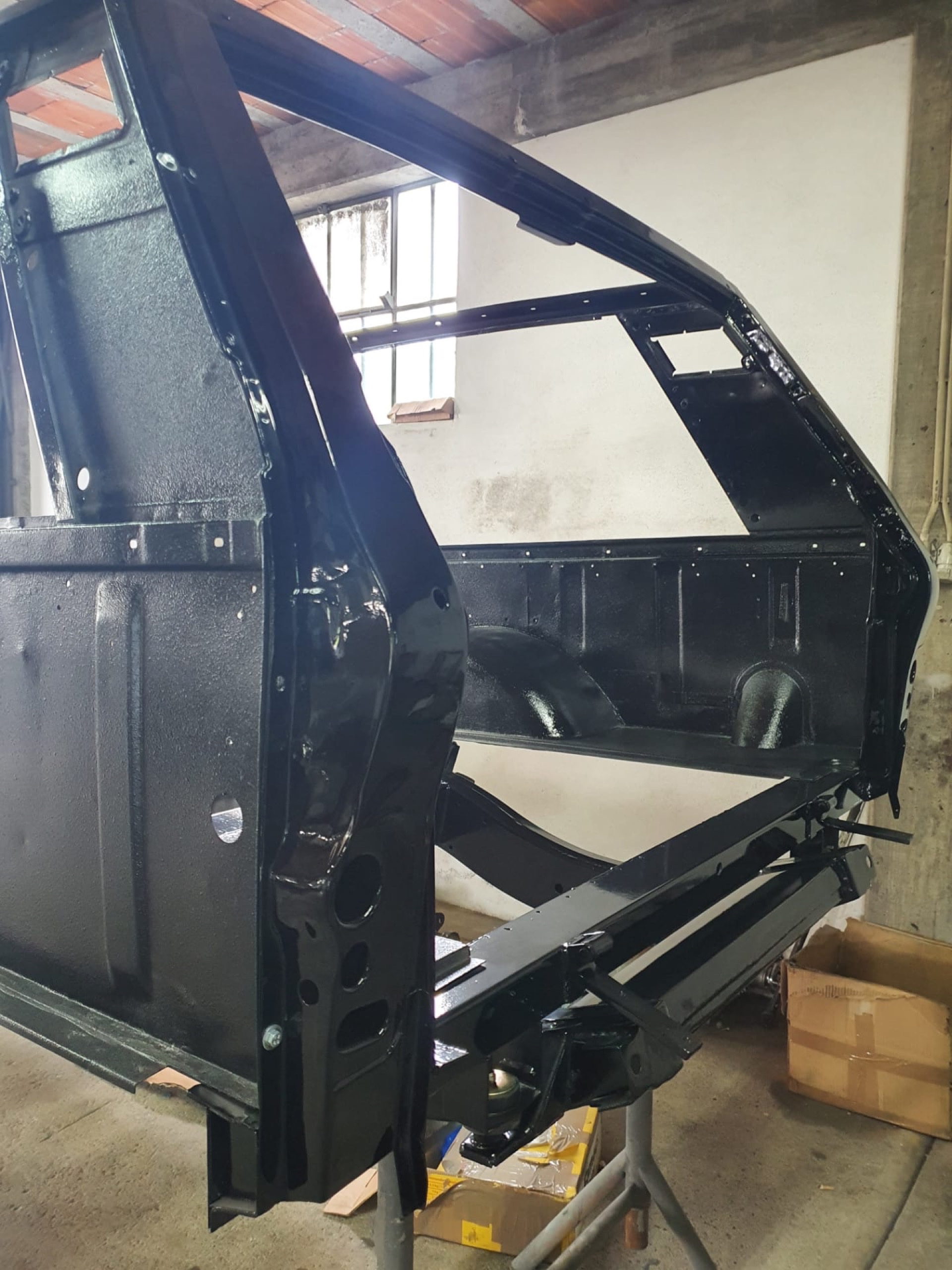 LS3-Powered Range Rover Classic Restomod By Legacy Overland Is A Thing Of Beauty