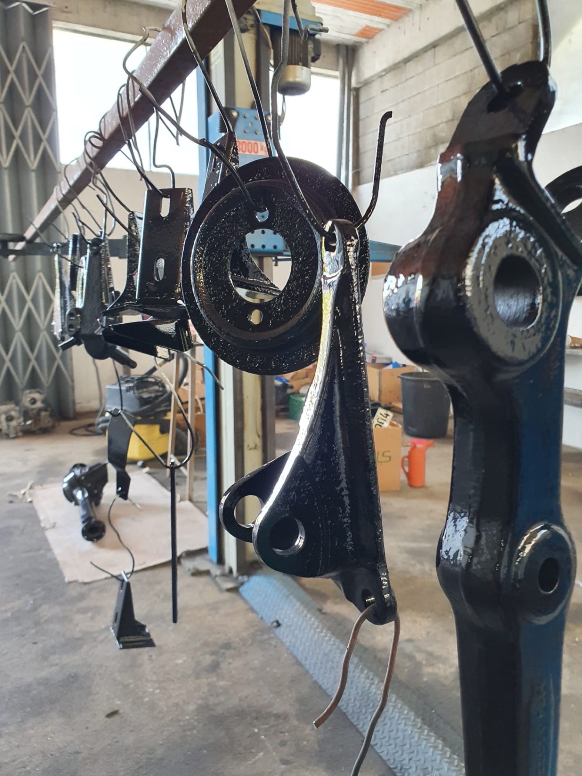 LS3-Powered Range Rover Classic Restomod By Legacy Overland Is A Thing Of Beauty