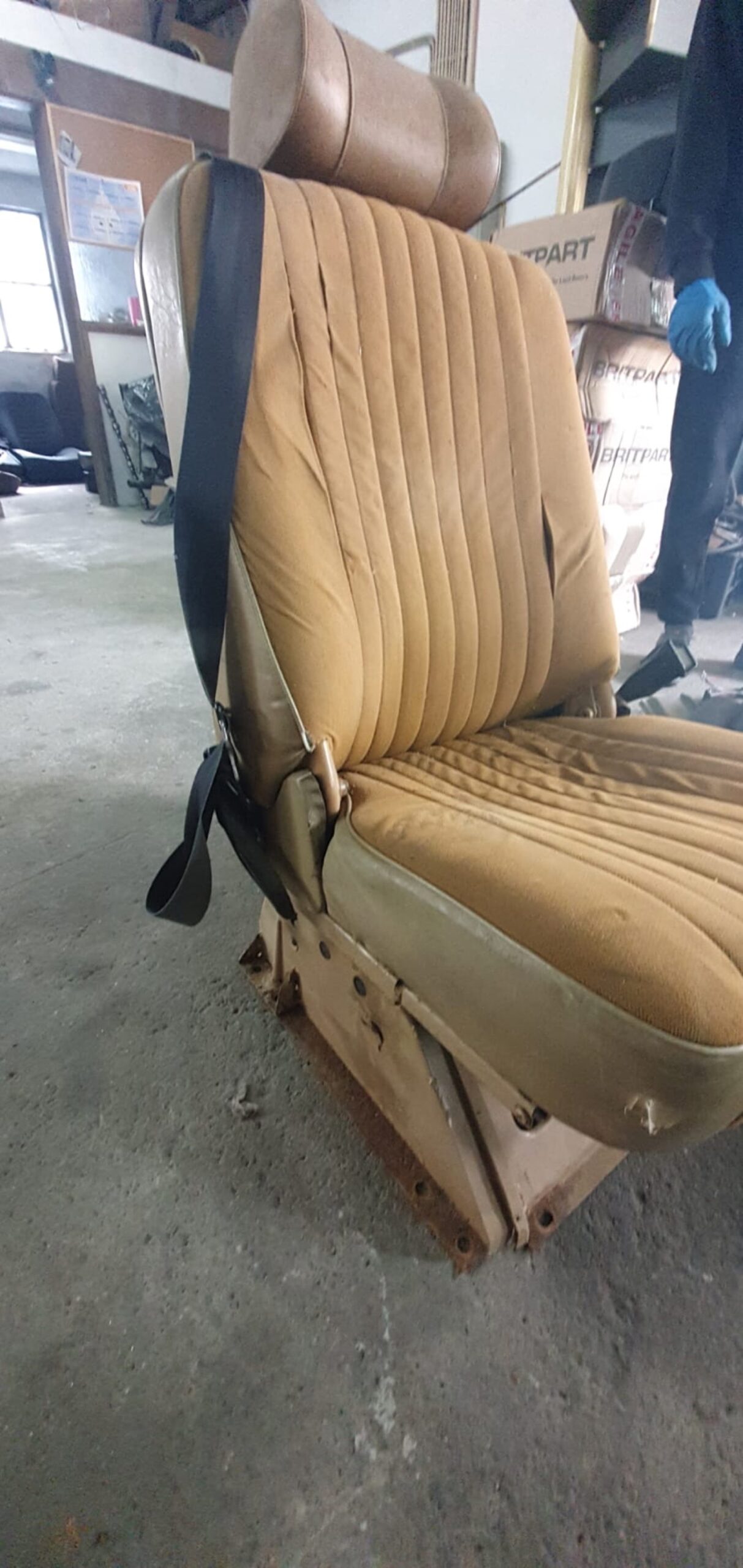 LS3-Powered Range Rover Classic Restomod By Legacy Overland Is A Thing Of Beauty