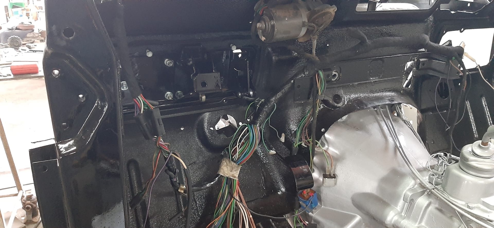 LS3-Powered Range Rover Classic Restomod By Legacy Overland Is A Thing Of Beauty