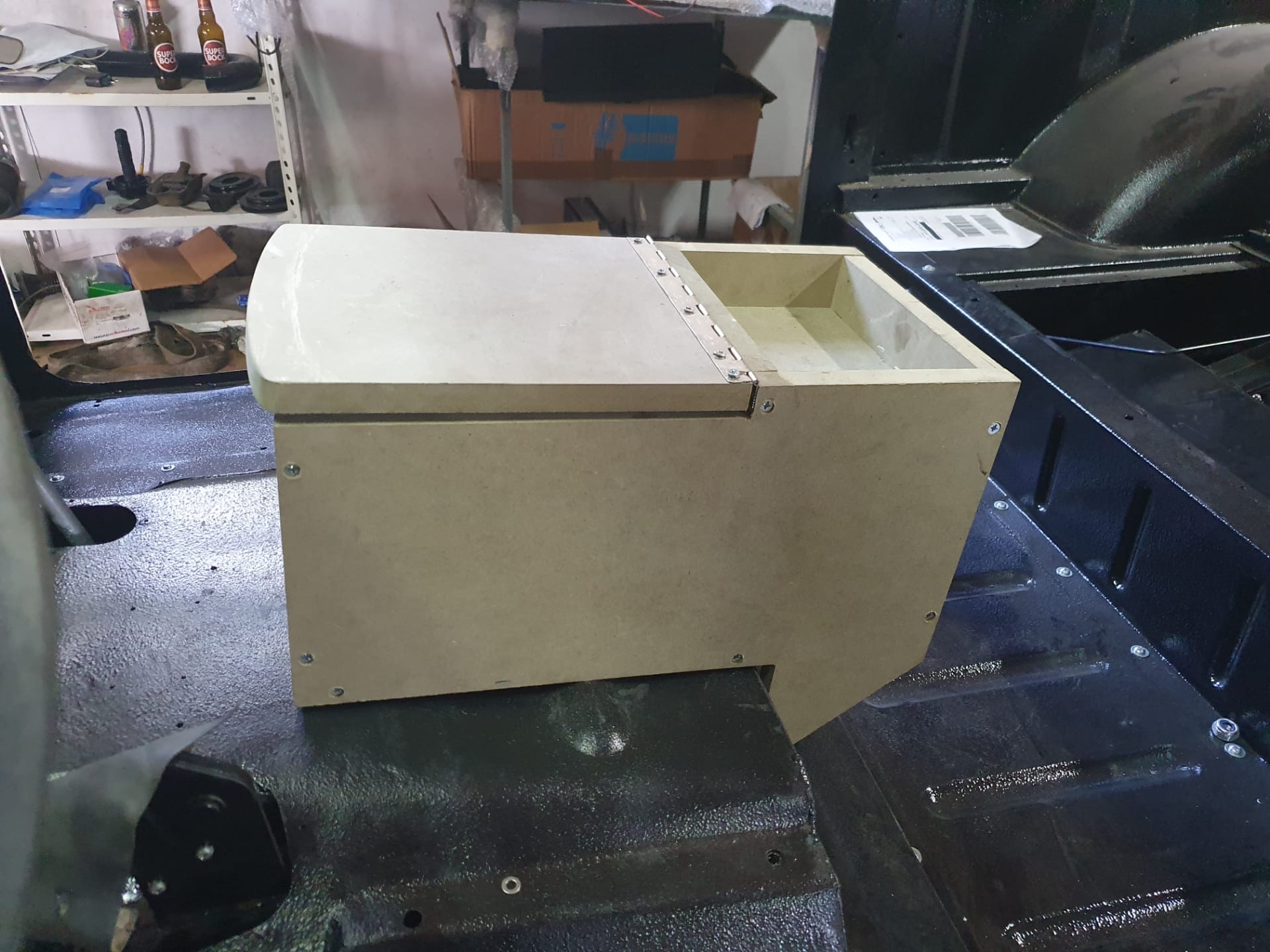 LS3-Powered Range Rover Classic Restomod By Legacy Overland Is A Thing Of Beauty