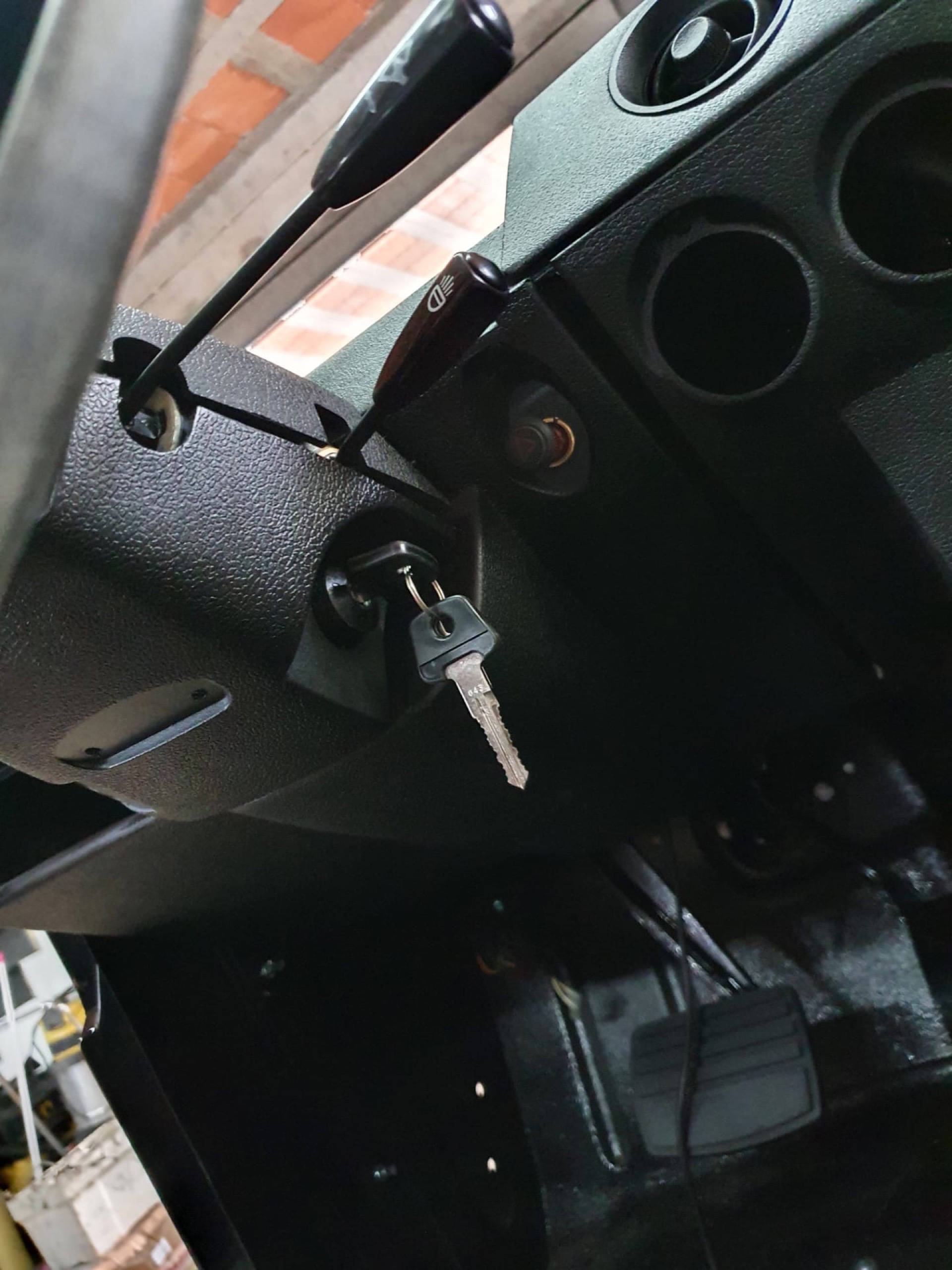 LS3-Powered Range Rover Classic Restomod By Legacy Overland Is A Thing Of Beauty