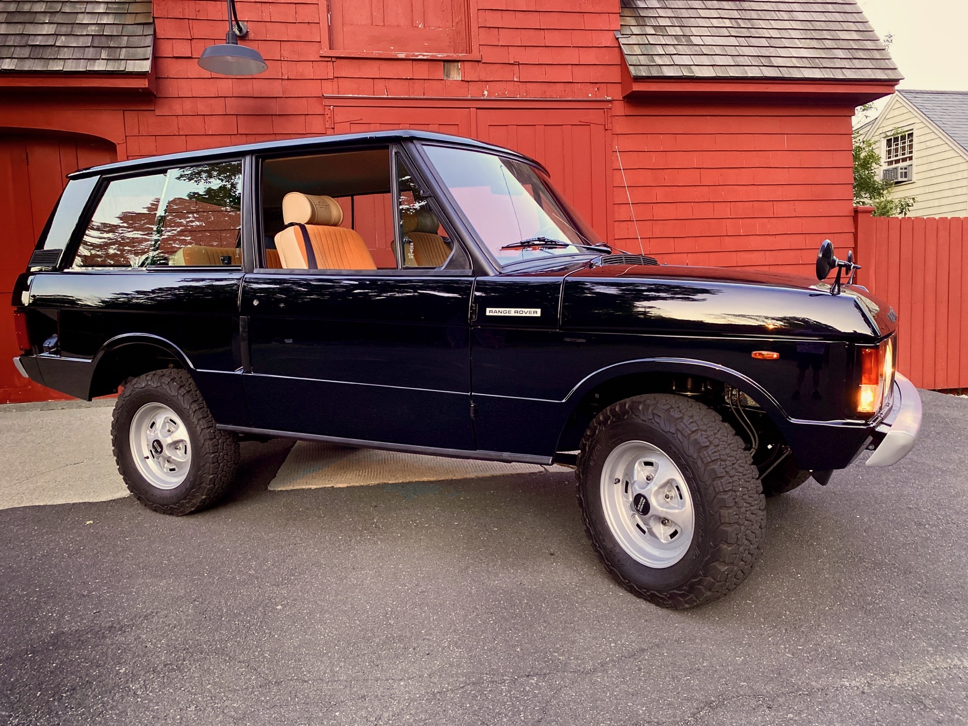 LS3-Powered Range Rover Classic Restomod By Legacy Overland Is A Thing Of Beauty