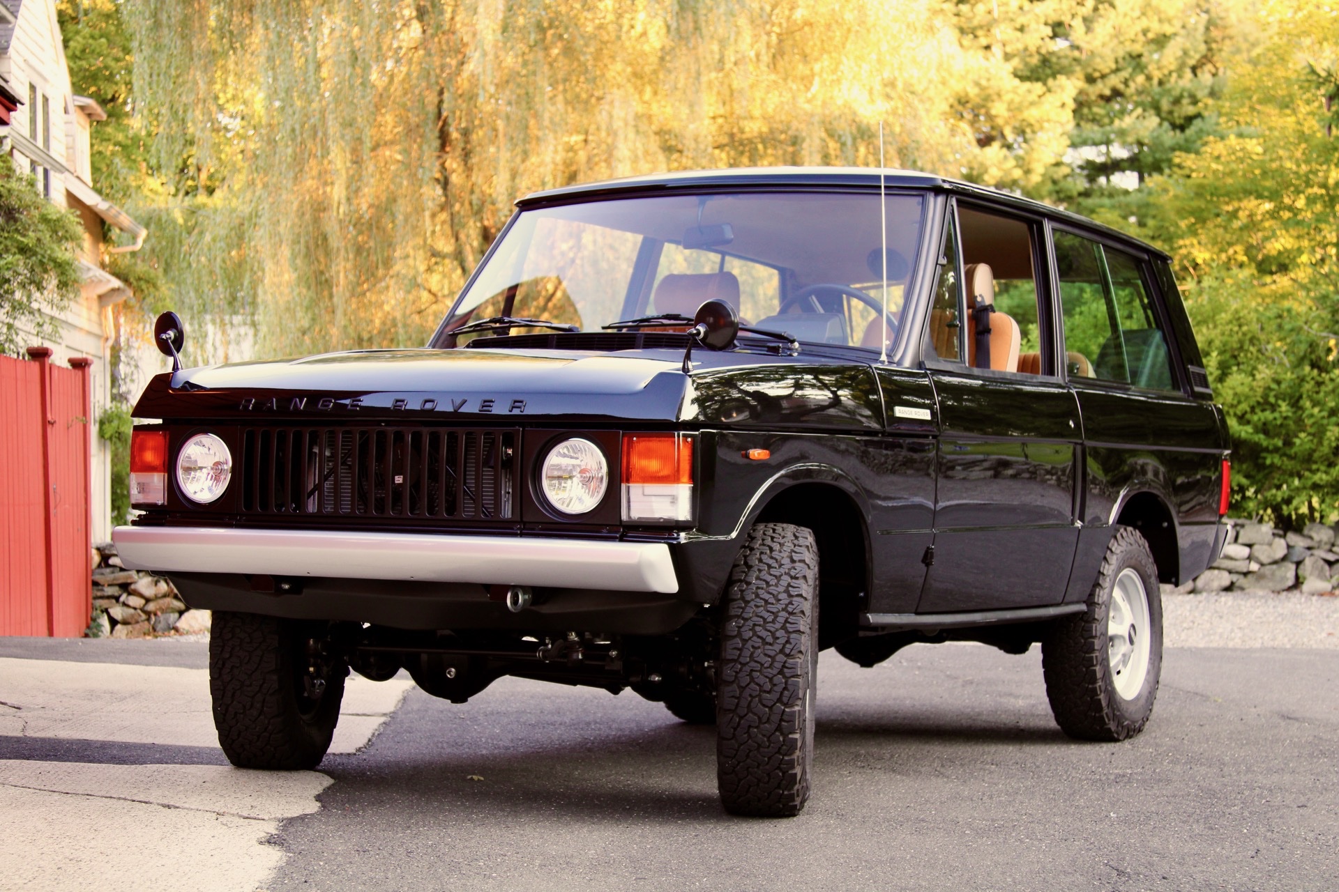 LS3-Powered Range Rover Classic Restomod By Legacy Overland Is A Thing Of Beauty