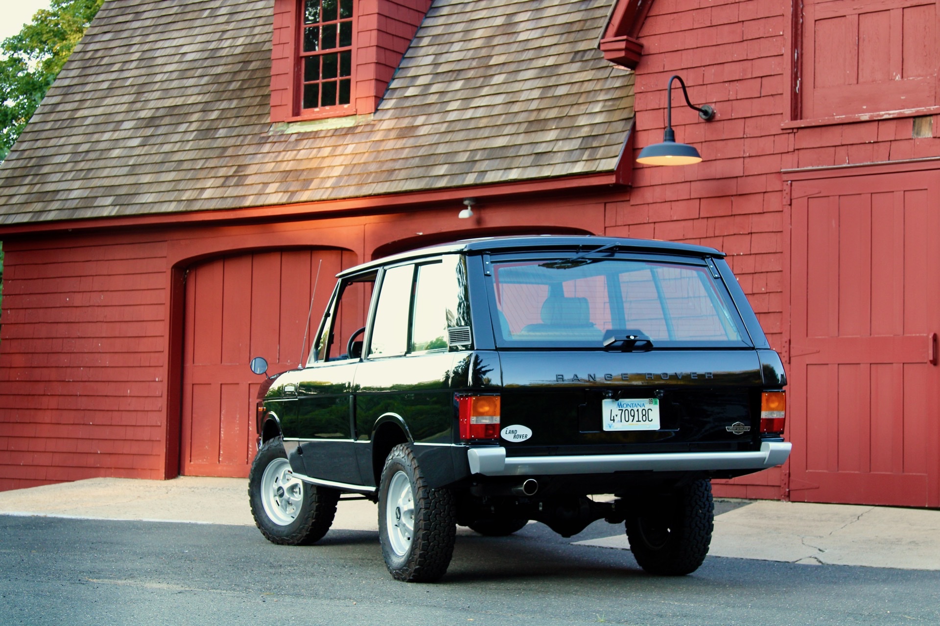 LS3-Powered Range Rover Classic Restomod By Legacy Overland Is A Thing Of Beauty