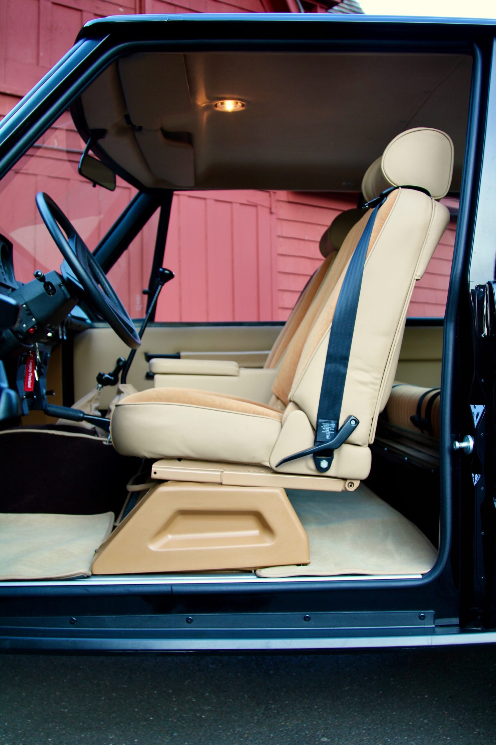 LS3-Powered Range Rover Classic Restomod By Legacy Overland Is A Thing Of Beauty