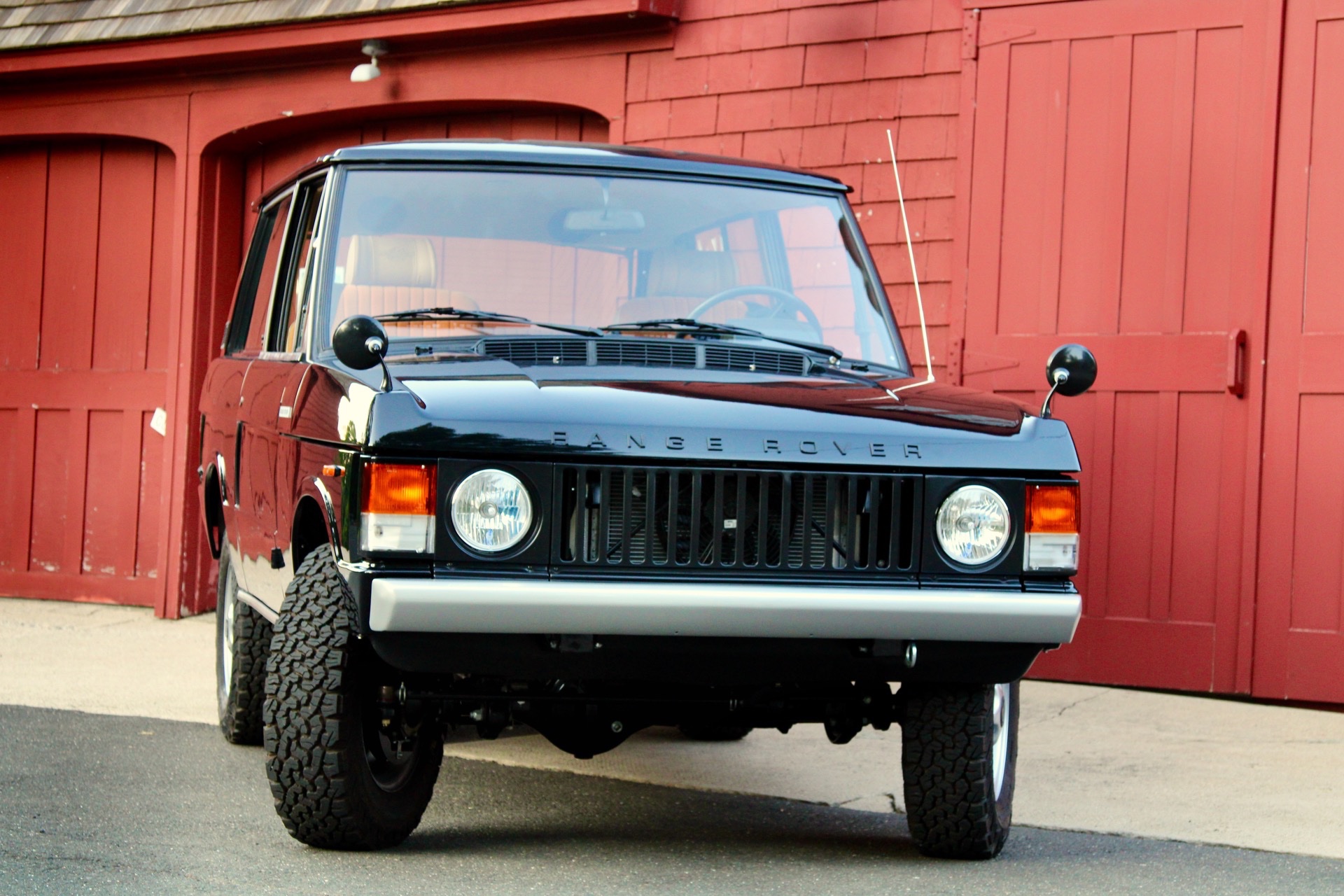 LS3-Powered Range Rover Classic Restomod By Legacy Overland Is A Thing Of Beauty
