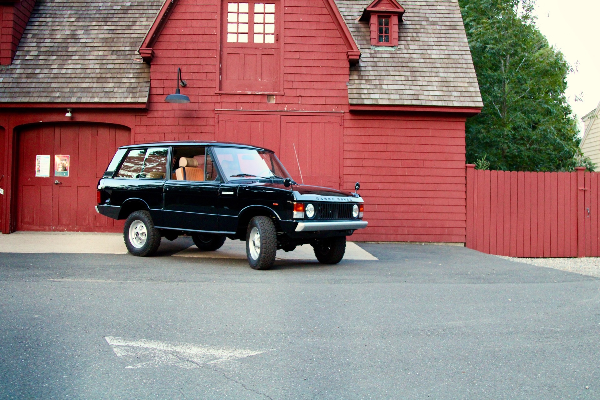 LS3-Powered Range Rover Classic Restomod By Legacy Overland Is A Thing Of Beauty