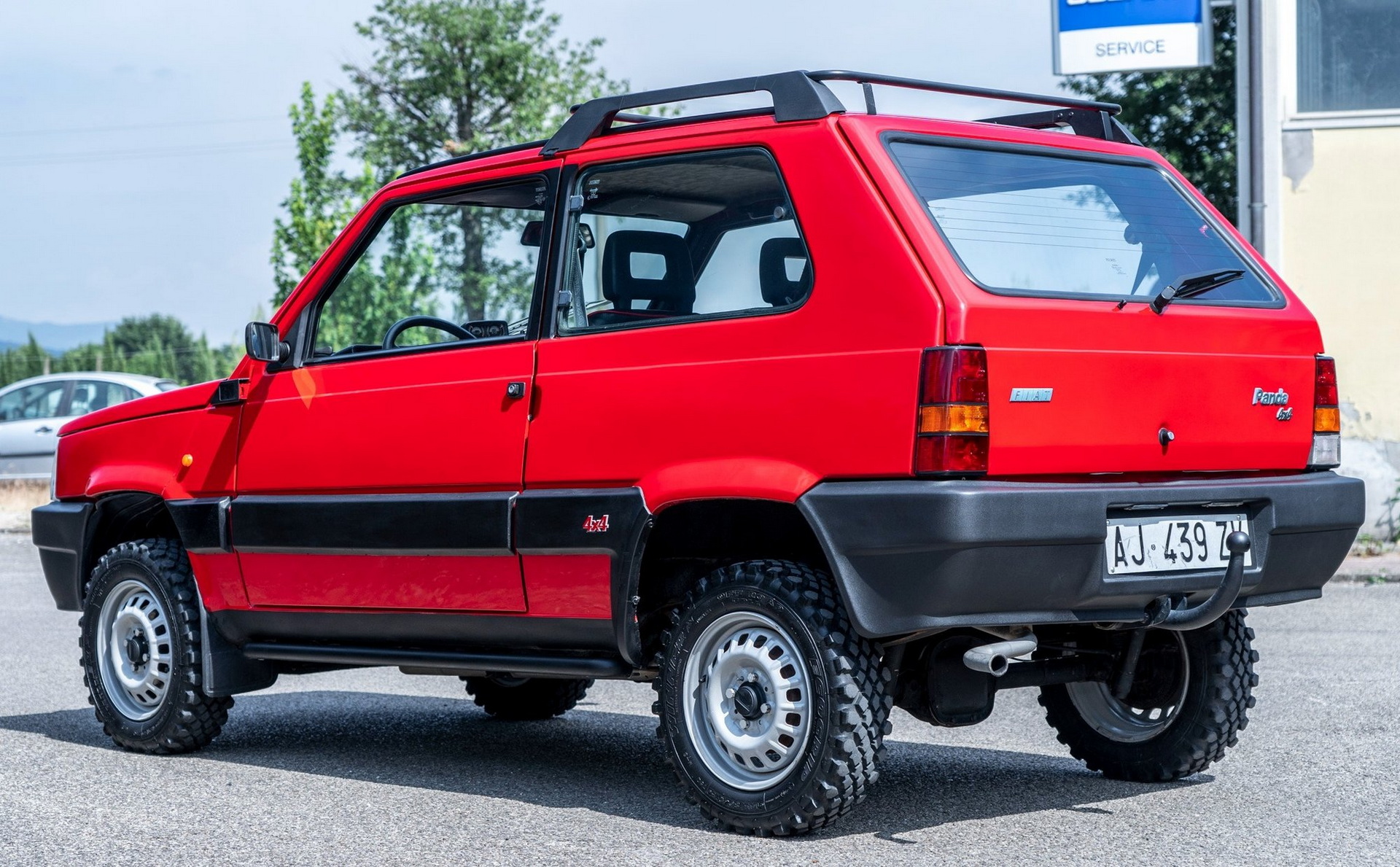 Restored 1986 Fiat Panda 4×4 Is A Cute But Rugged Italian Off-Roader