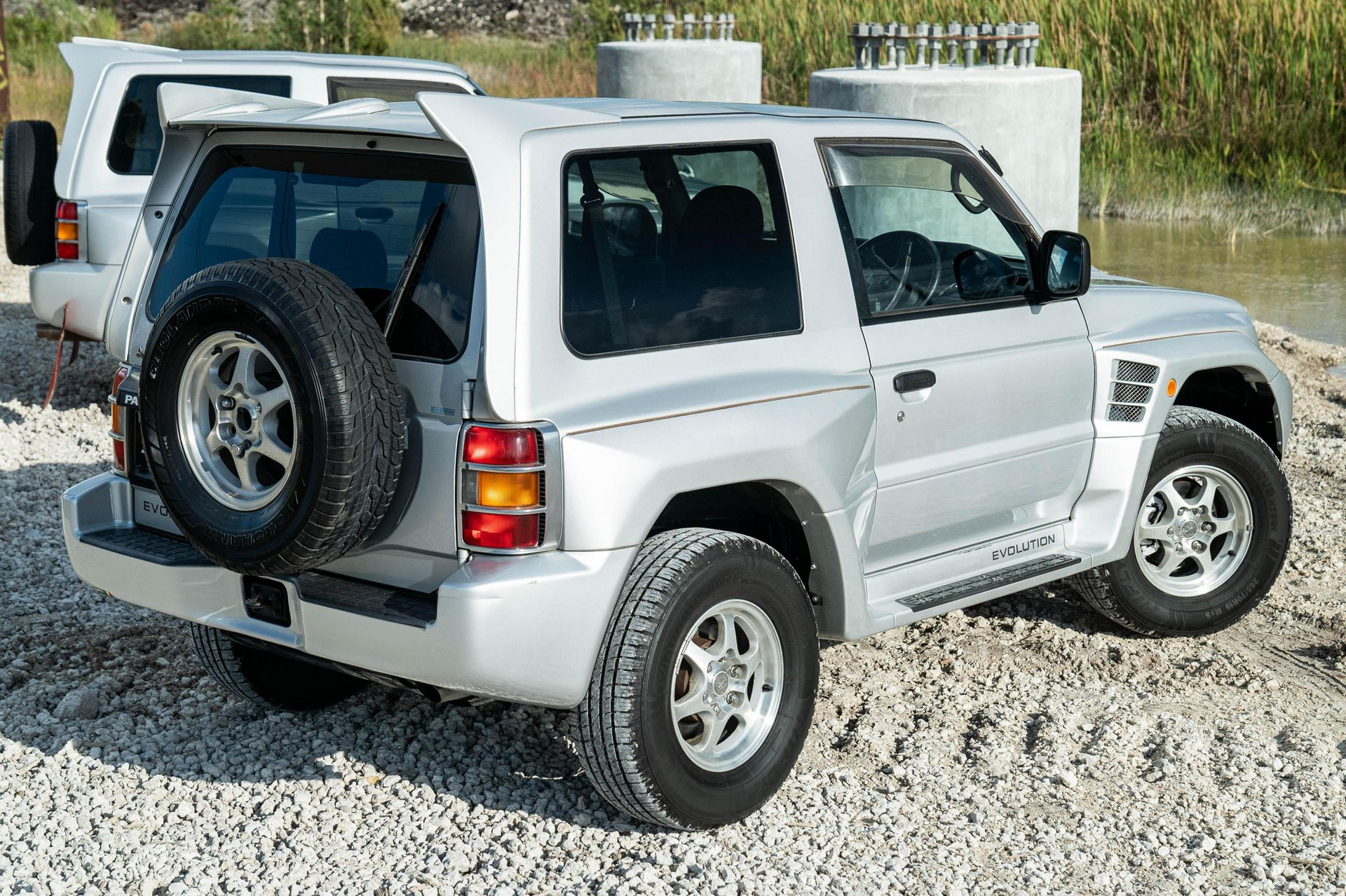 This 1-Of-500 Manual Mitsubishi Pajero Evolution Is Being Auctioned Off In The U.S.