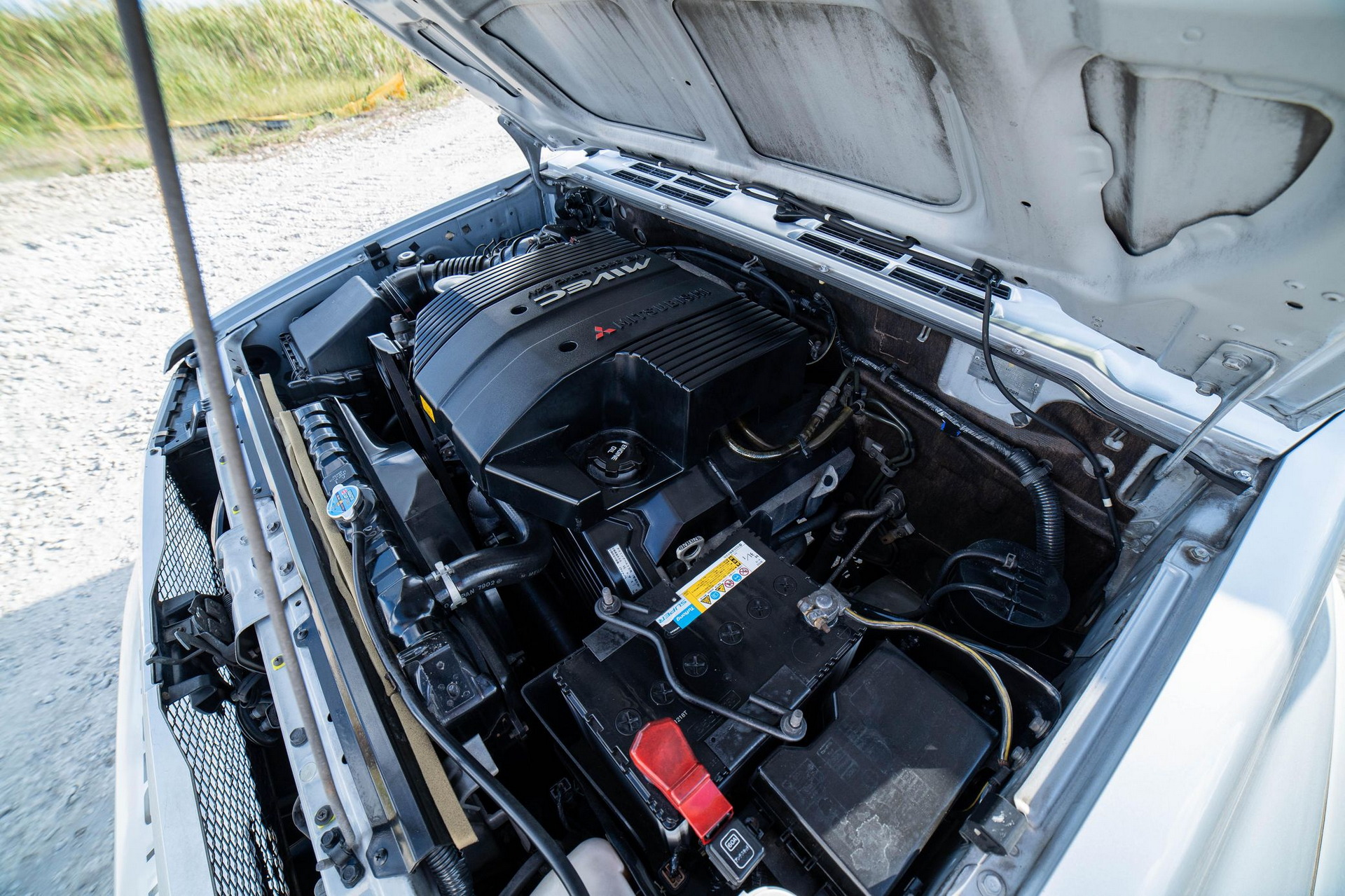 This 1-Of-500 Manual Mitsubishi Pajero Evolution Is Being Auctioned Off In The U.S.