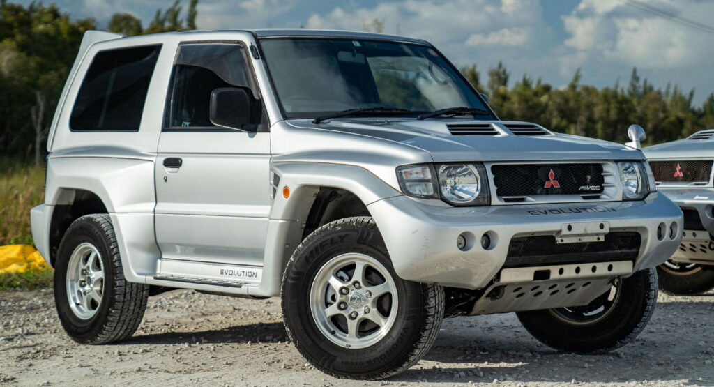  This 1-Of-500 Manual Mitsubishi Pajero Evolution Is Being Auctioned Off In The U.S.