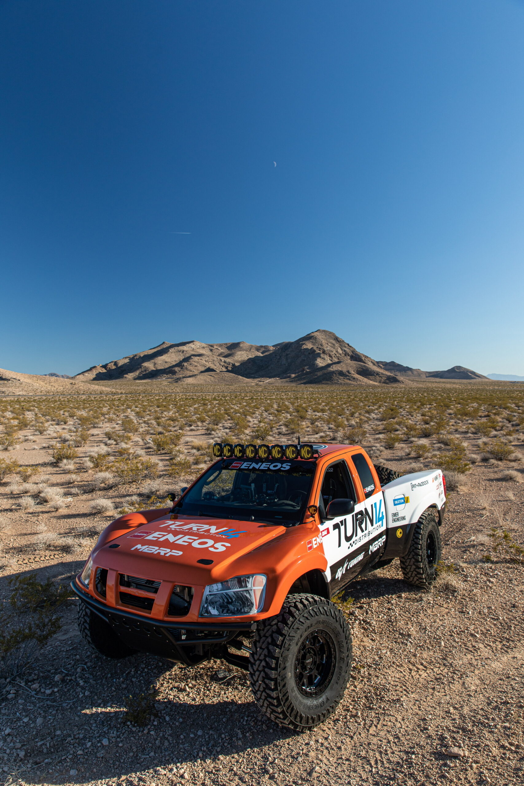 This Nissan Frontier Off-Road Racer Is Powered By A 600-HP Z Engine