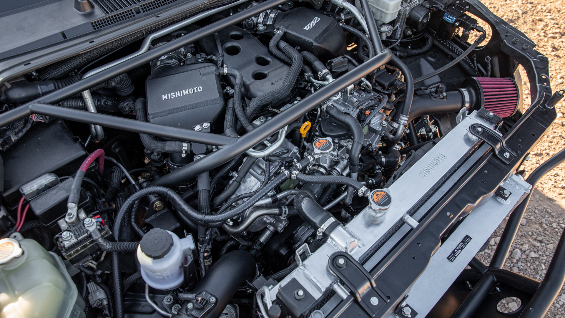 This Nissan Frontier Off-Road Racer Is Powered By A 600-HP Z Engine