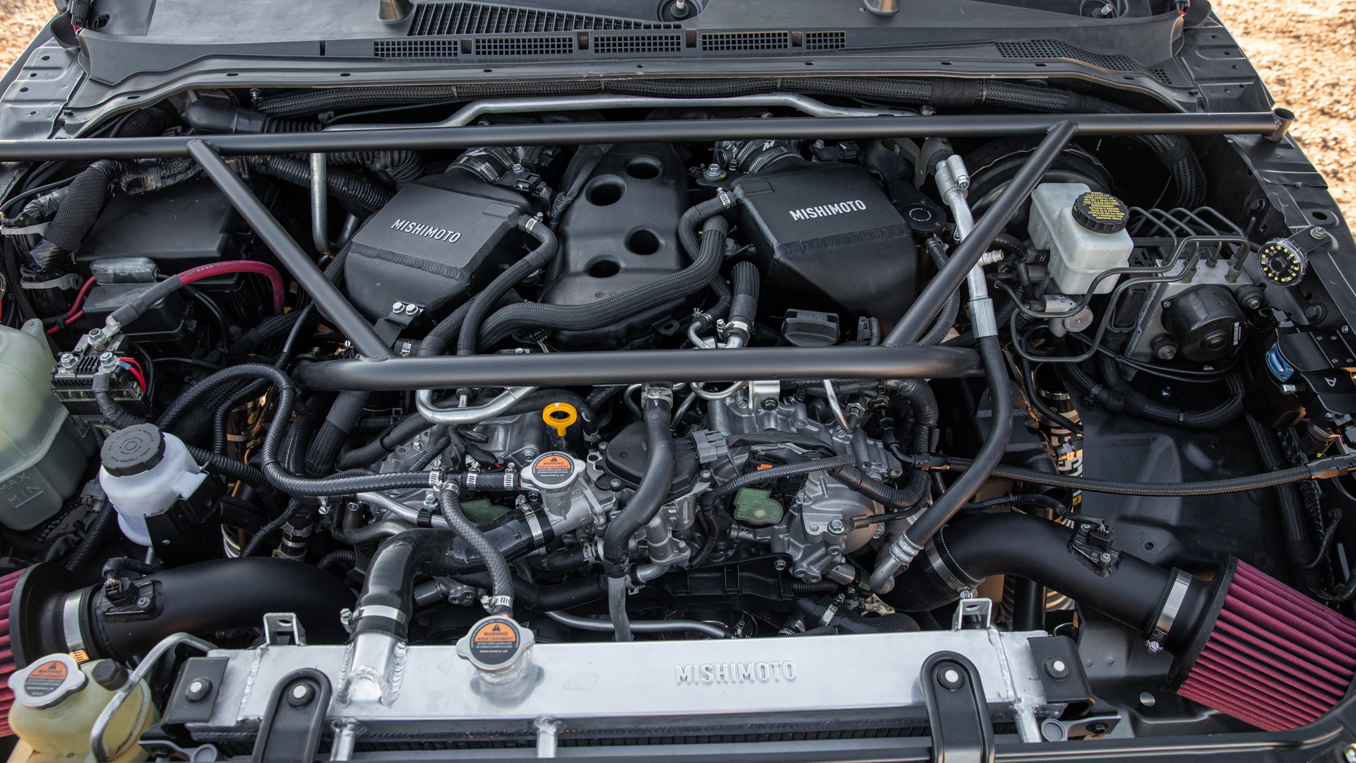 This Nissan Frontier Off-Road Racer Is Powered By A 600-HP Z Engine