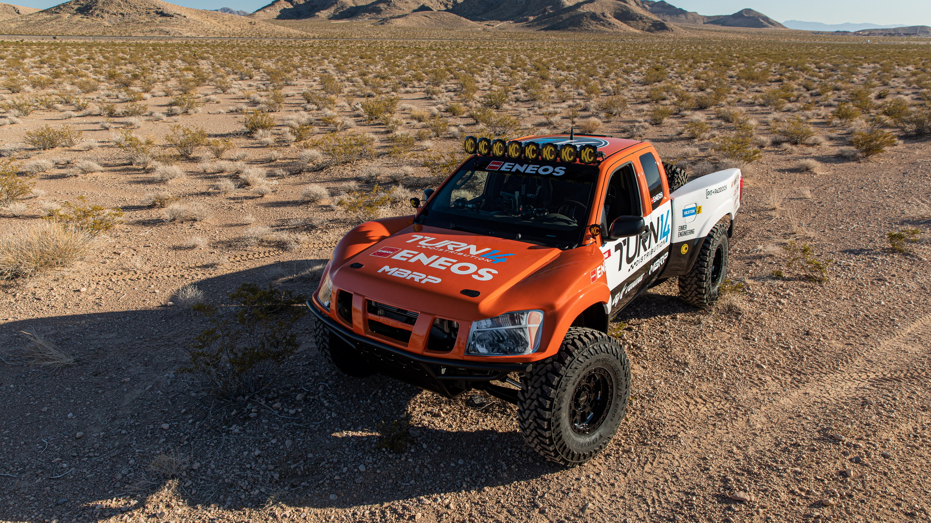 This Nissan Frontier Off-Road Racer Is Powered By A 600-HP Z Engine