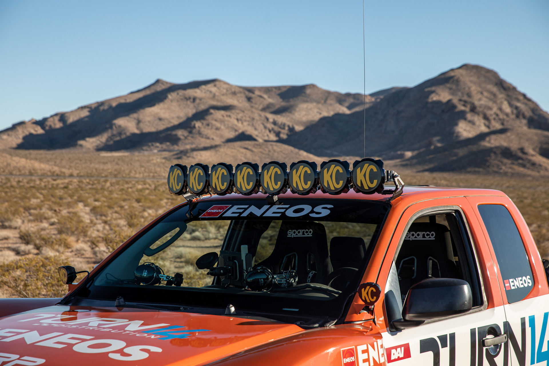 This Nissan Frontier Off-Road Racer Is Powered By A 600-HP Z Engine