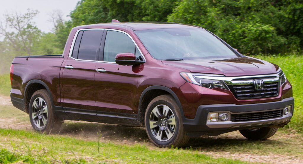  Honda Recalls 117,000 Ridgelines Over Backup Camera Issue Owners Have Been Complaining About For Years