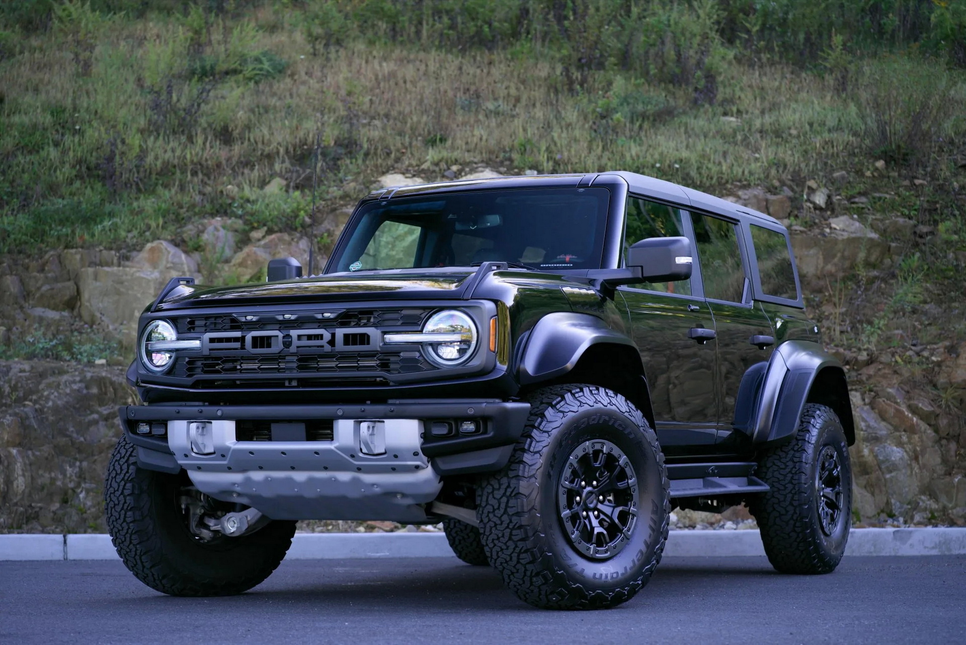 Someone Paid $130,000 For A 50-Mile 2022 Bronco Raptor That Was Worth $80,000 New