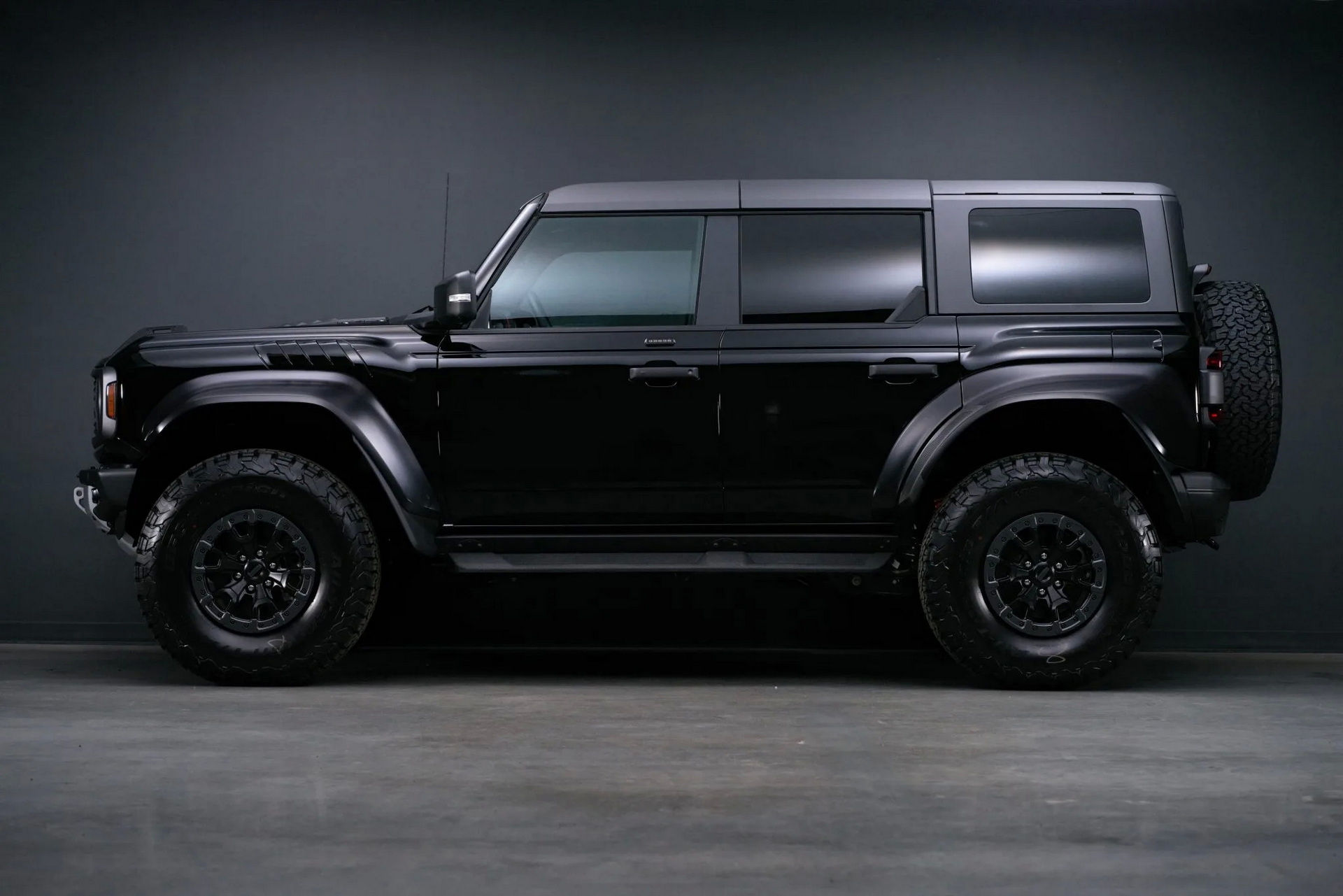 Someone Paid $130,000 For A 50-Mile 2022 Bronco Raptor That Was Worth $80,000 New