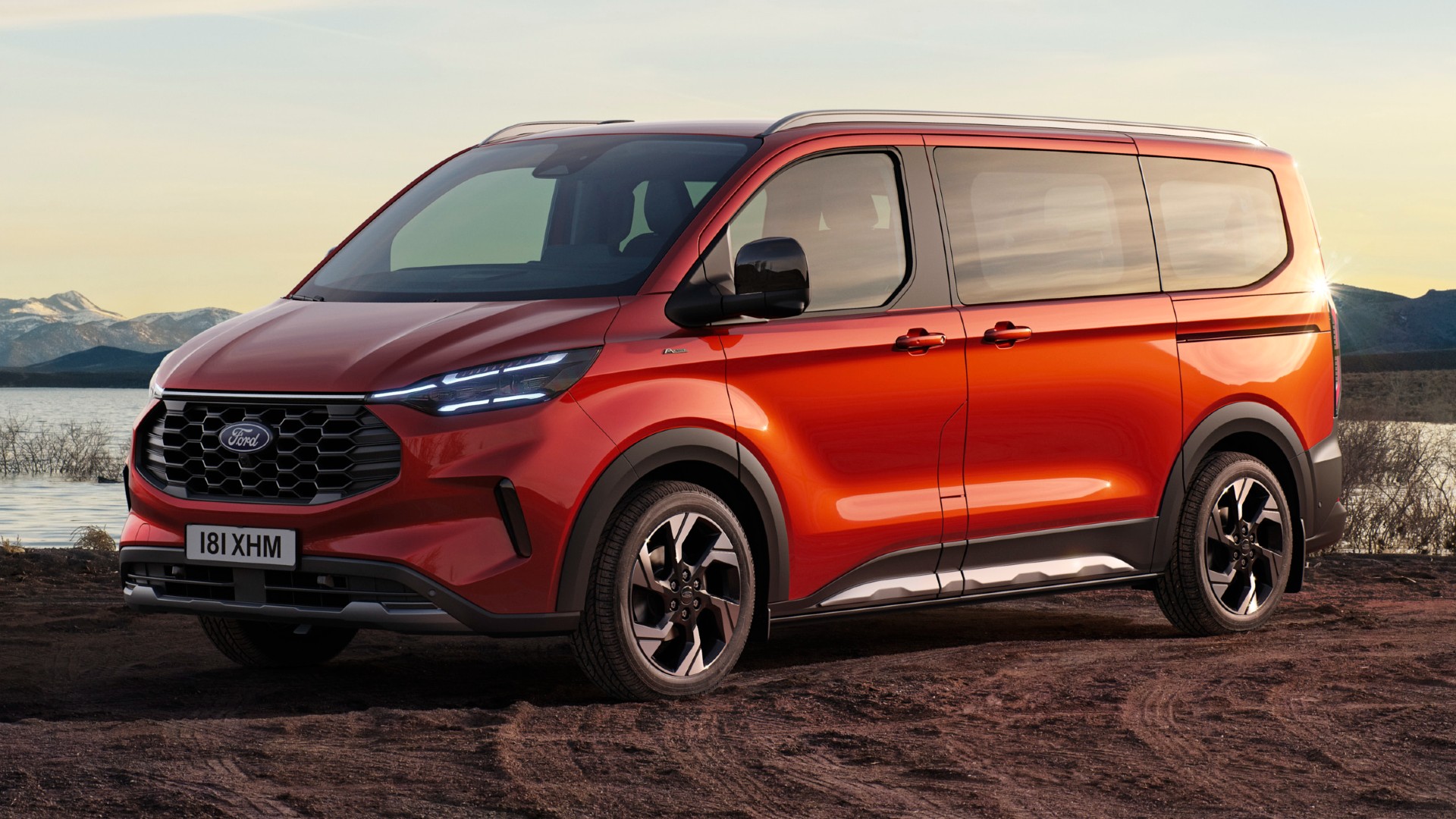 Ford Tourneo Custom Debuts With Diesel, PHEV, And Full Electric Options