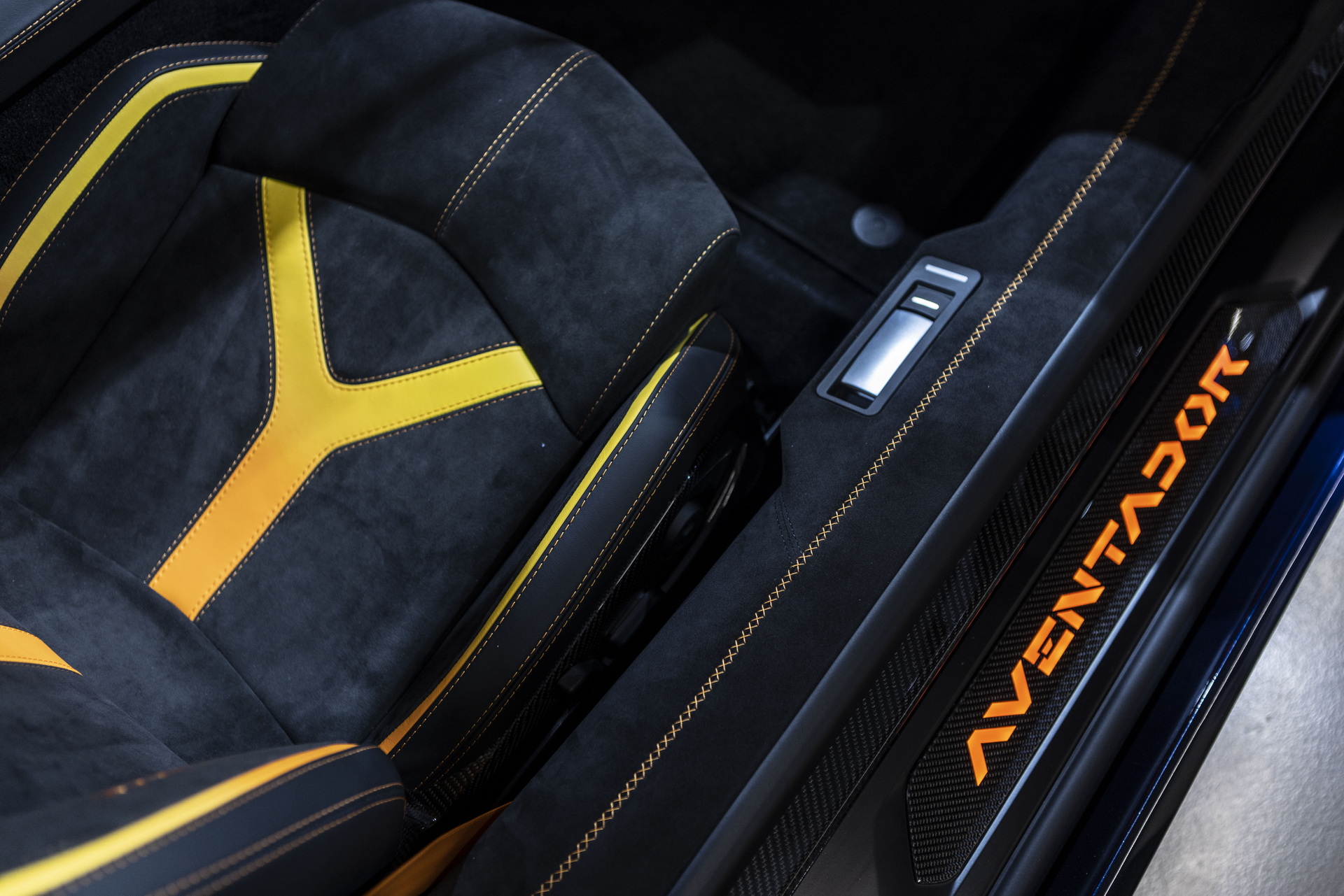 Lamborghini Delivers The Last-Ever Aventador LP 780-4 Ultimae Coupe And NFT To Their New Owner