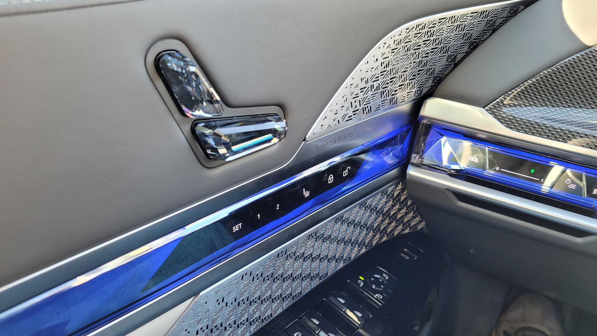 Driven: The 2023 BMW i7 And 7-Series Are Near-Perfect Flagship Sedans