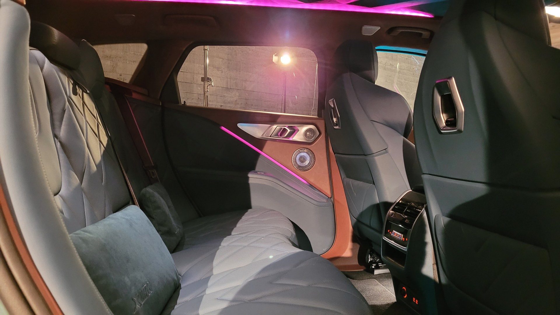 We Get Up Close To The 2023 BMW XM Plug-In Hybrid SUV