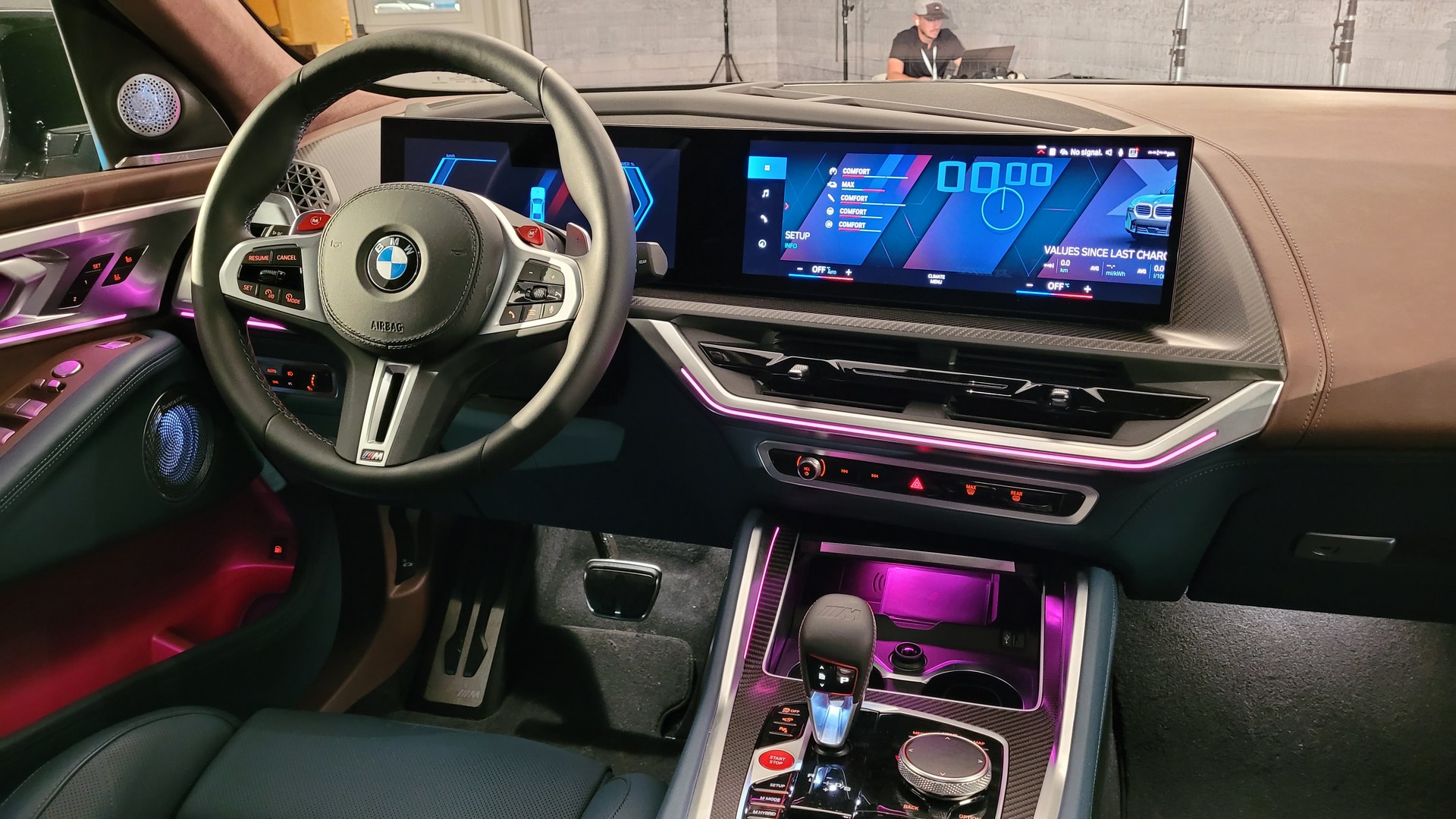 We Get Up Close To The 2023 BMW XM PlugIn Hybrid SUV Car News