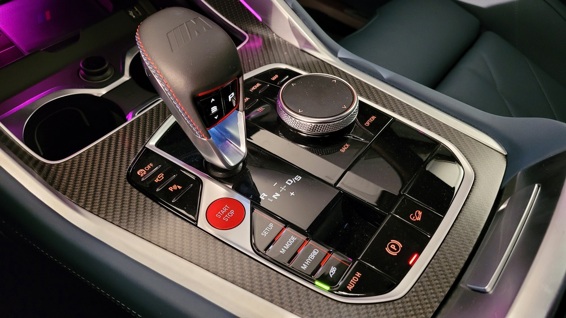 We Get Up Close To The 2023 BMW XM Plug-In Hybrid SUV