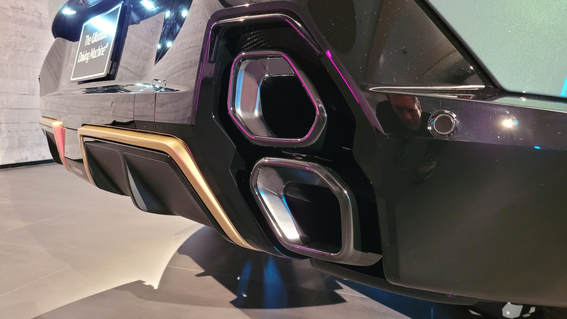 We Get Up Close To The 2023 BMW XM Plug-In Hybrid SUV