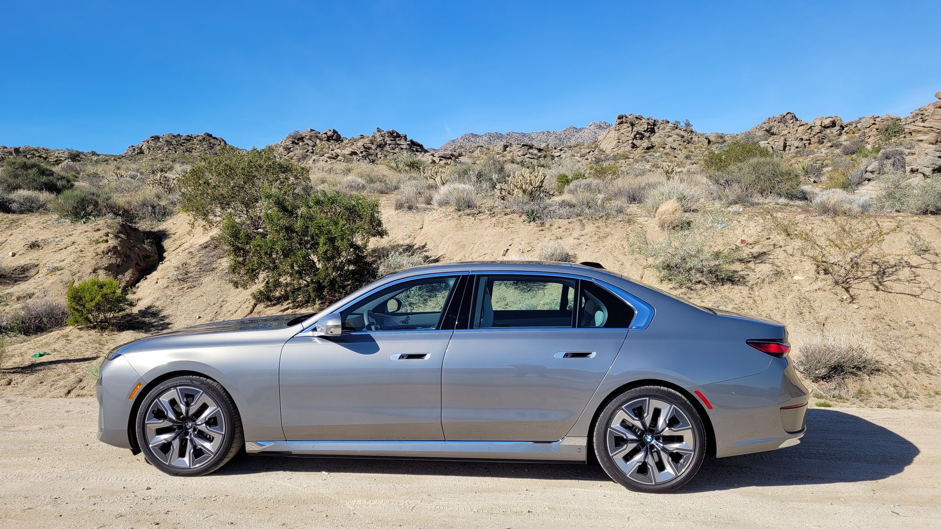 Driven: The 2023 BMW i7 And 7-Series Are Near-Perfect Flagship Sedans