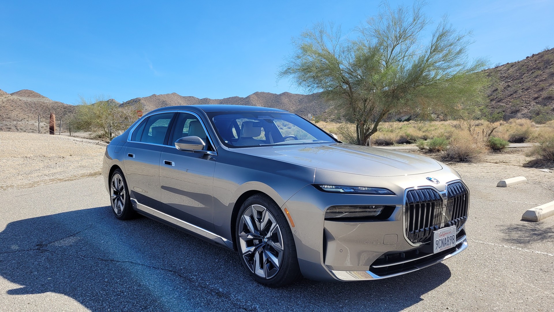 Driven: The 2023 BMW i7 And 7-Series Are Near-Perfect Flagship Sedans