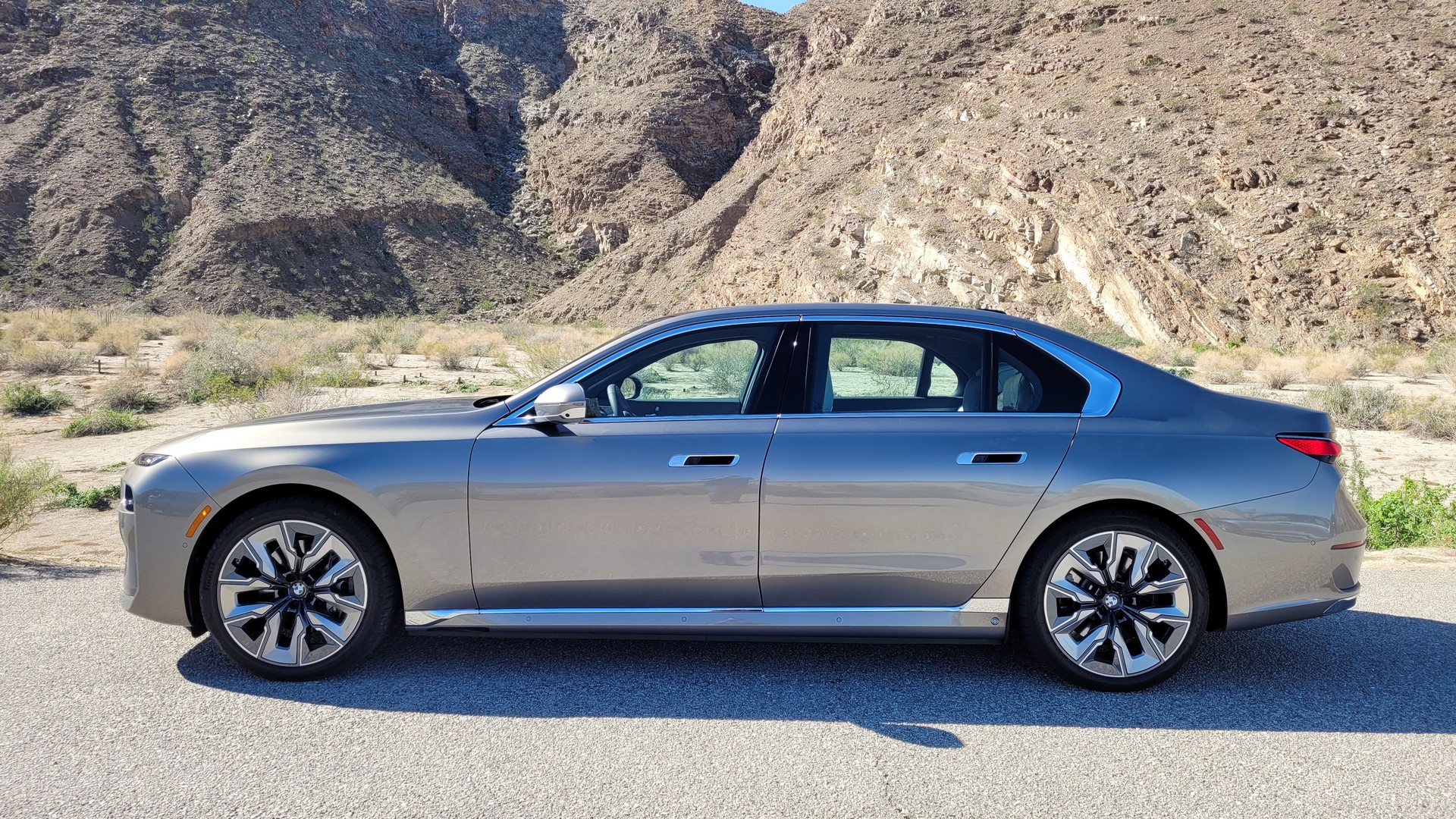 Driven: The 2023 BMW i7 And 7-Series Are Near-Perfect Flagship Sedans