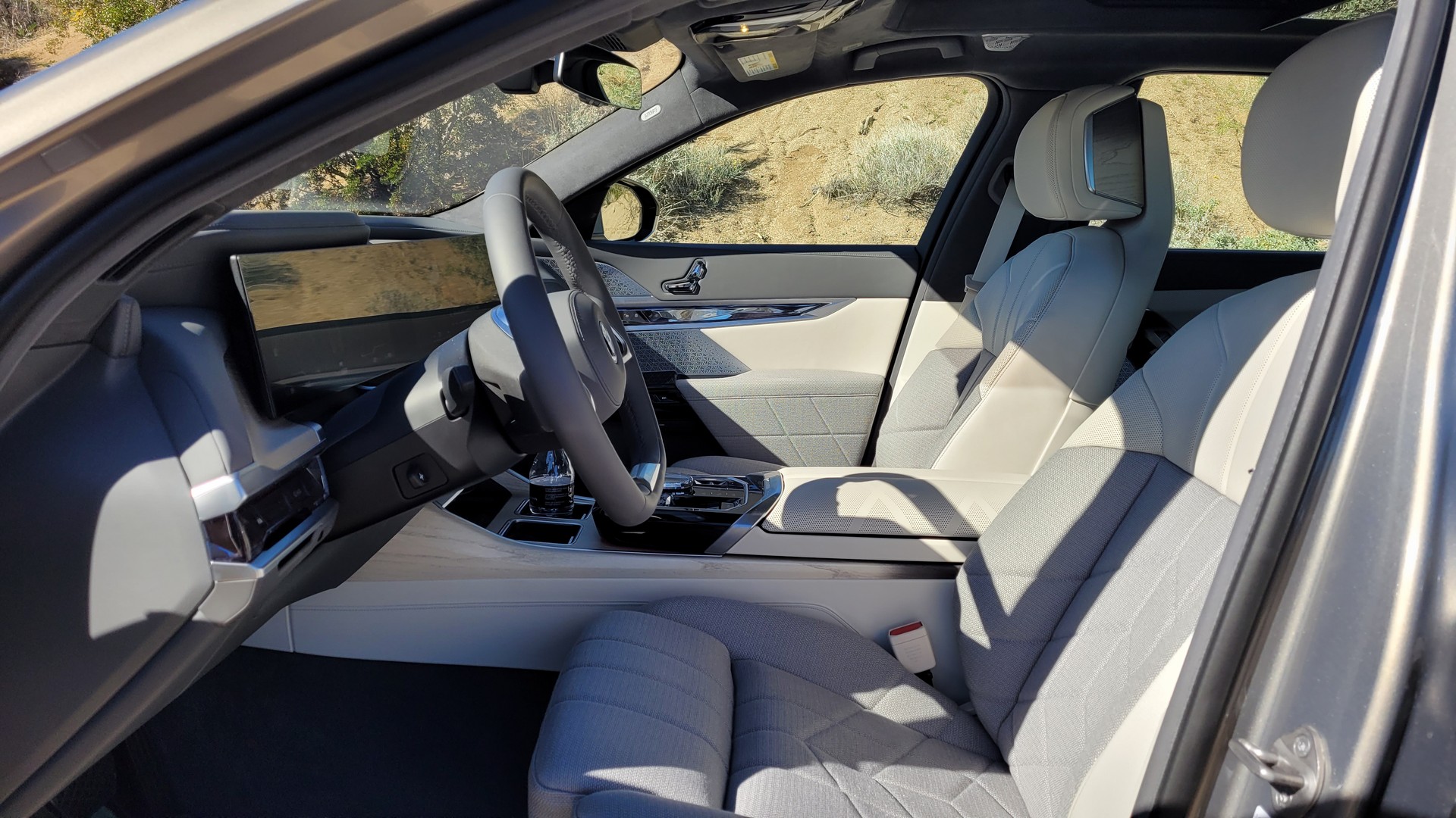 Driven: The 2023 BMW i7 And 7-Series Are Near-Perfect Flagship Sedans