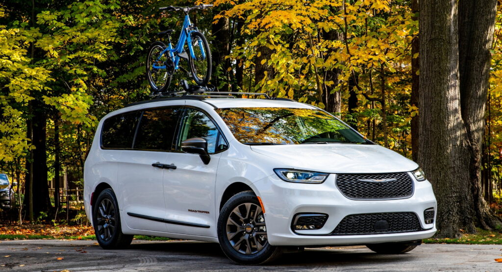  New 2023 Chrysler Pacifica Road Tripper Celebrates 40 Years Of Minivans