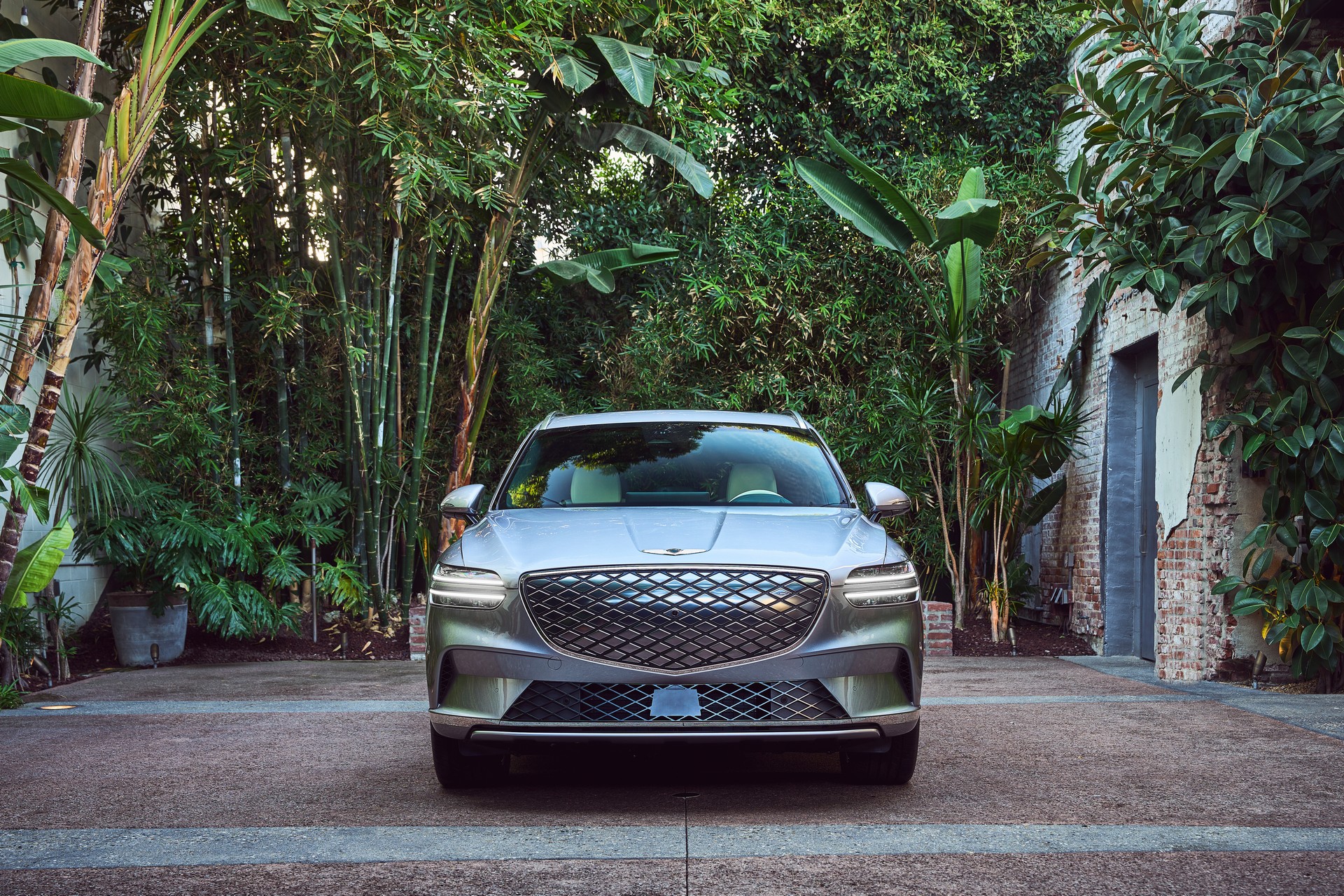 Genesis Electrified GV70 Coming To LA Auto Show, Enters Production Next Month