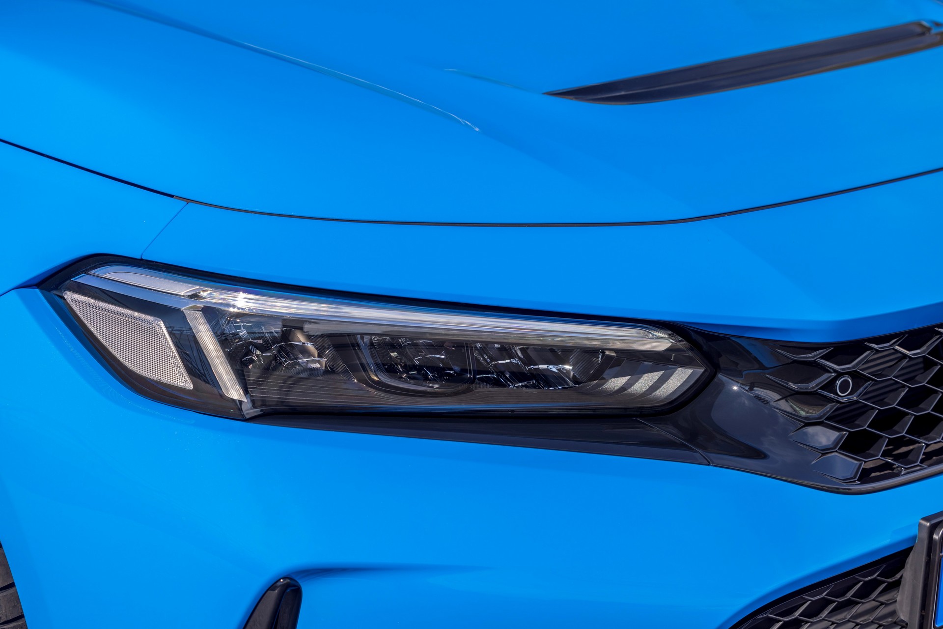 2023 Honda Civic Type R Offers 325 HP For £46,995 In The UK