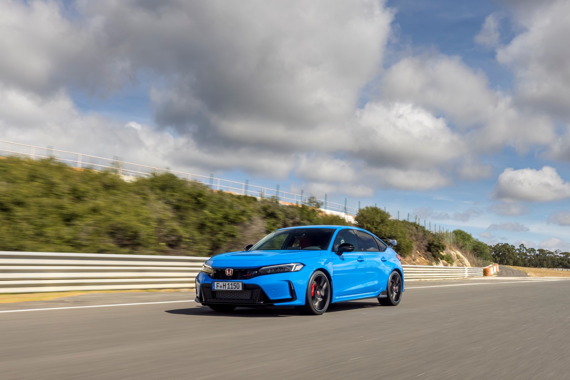 2023 Honda Civic Type R Offers 325 HP For £46,995 In The UK