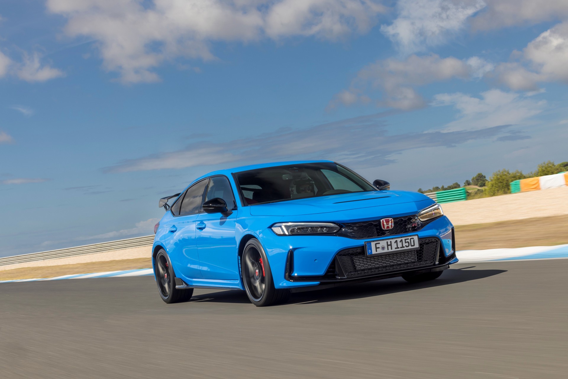 2023 Honda Civic Type R Offers 325 HP For £46,995 In The UK