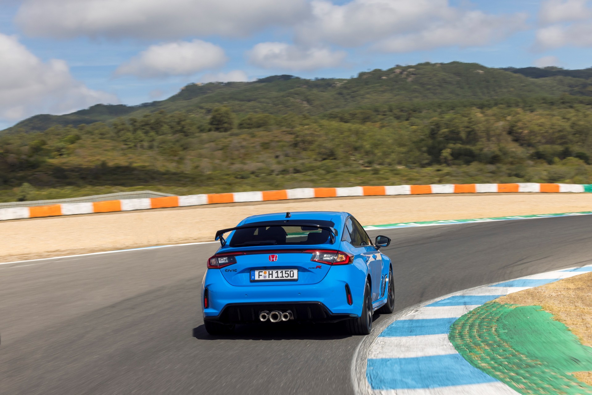 2023 Honda Civic Type R Offers 325 HP For £46,995 In The UK