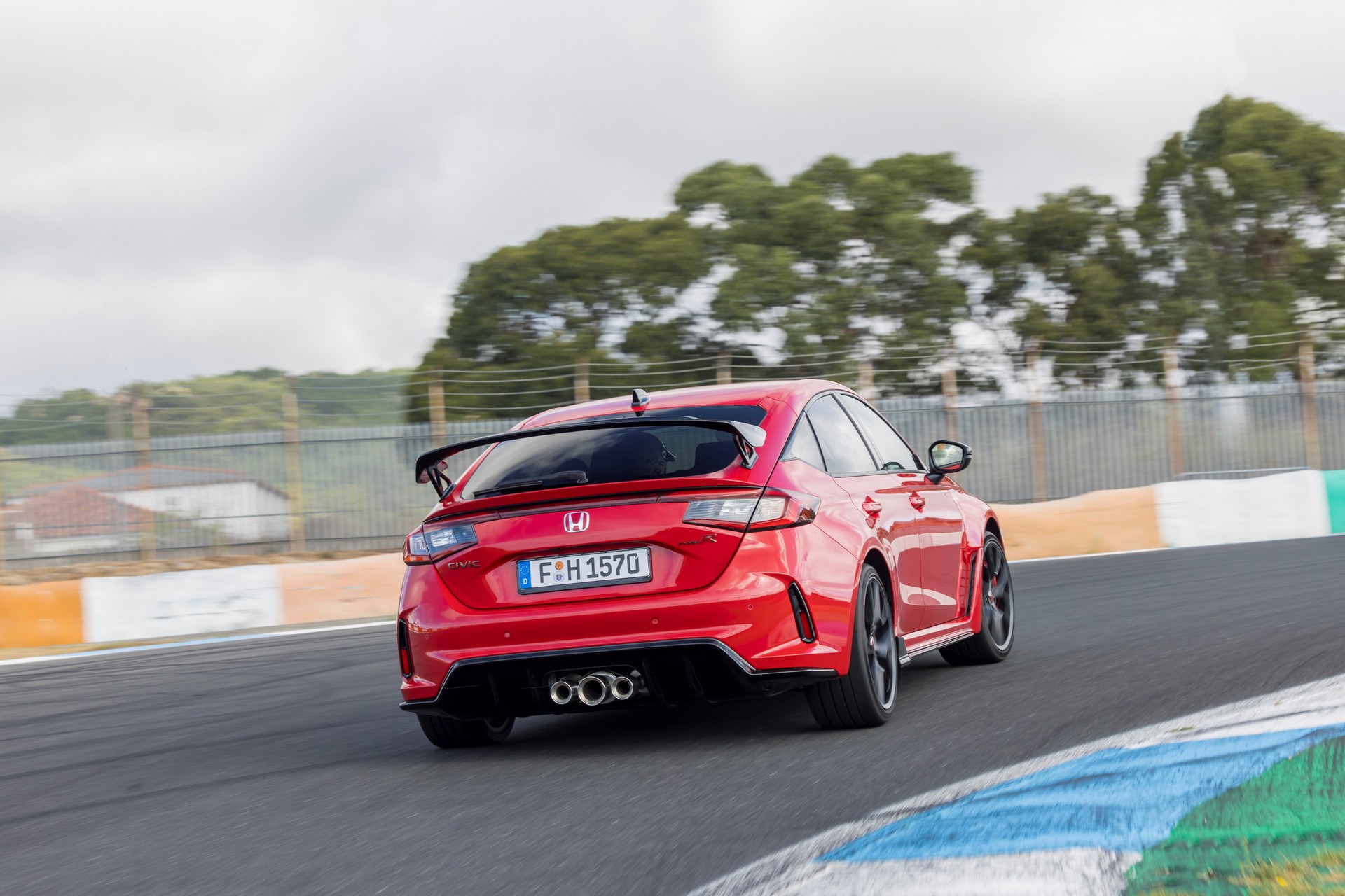 2023 Honda Civic Type R Offers 325 HP For £46,995 In The UK